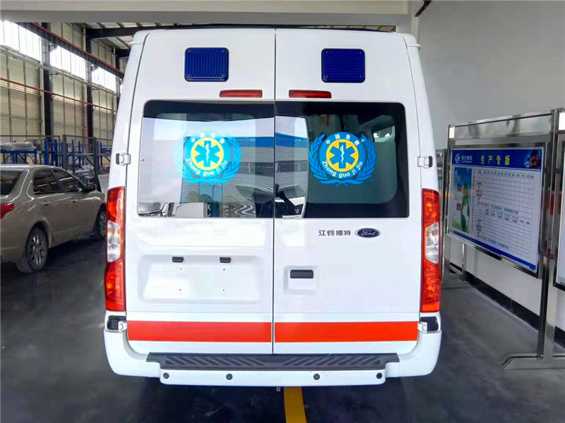 福特新世代V348長軸中頂救護車