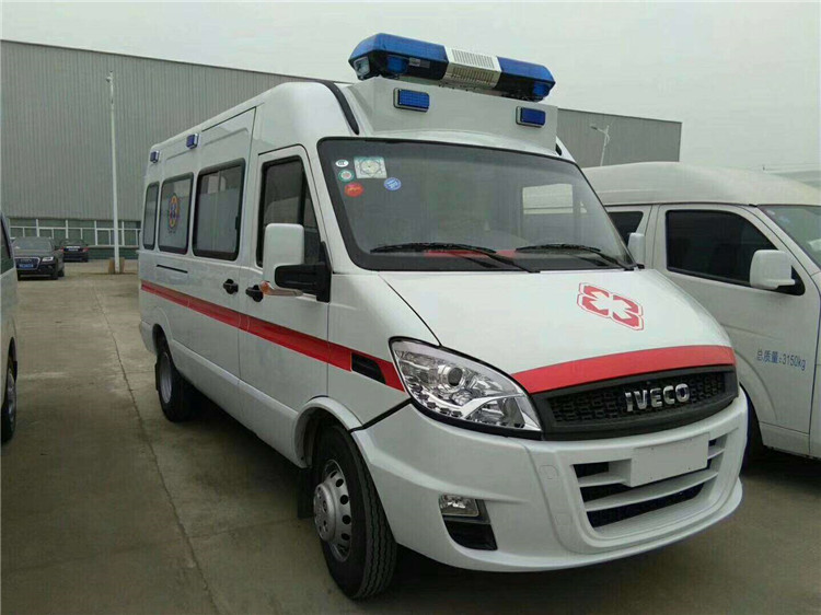 依維柯新款A(yù)50救護(hù)車（轉(zhuǎn)運(yùn)型）