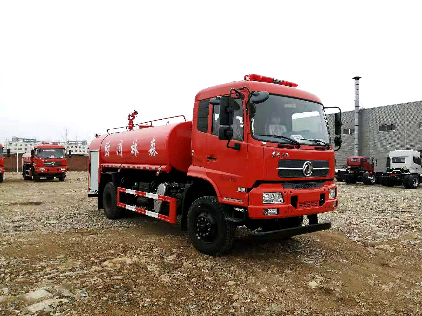 東風四驅(qū)8噸森林消防車